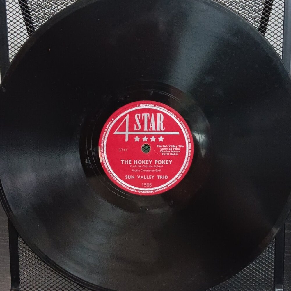 Sun Valley Trio - Classic Fun Dance - The Hokey Pokey - 78RPM Shellac - Circa 19